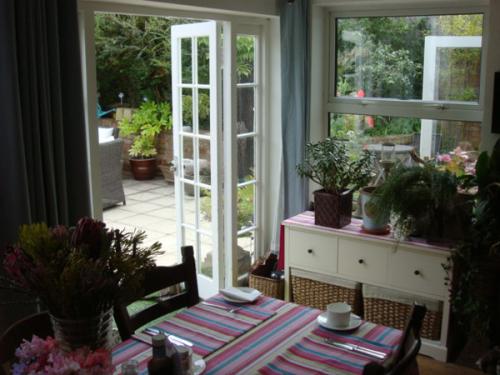 clematis-house-dining-room-1-d6ca979162