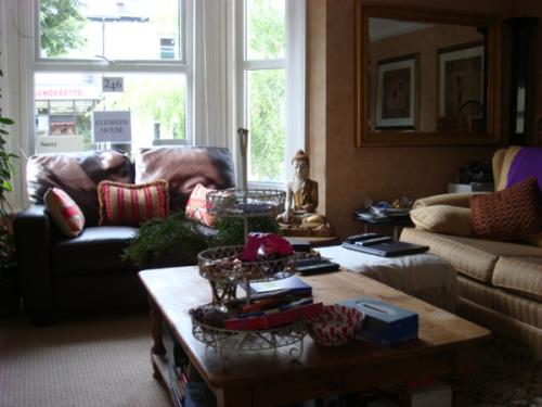 clematis-house-relaxing-lounge-1